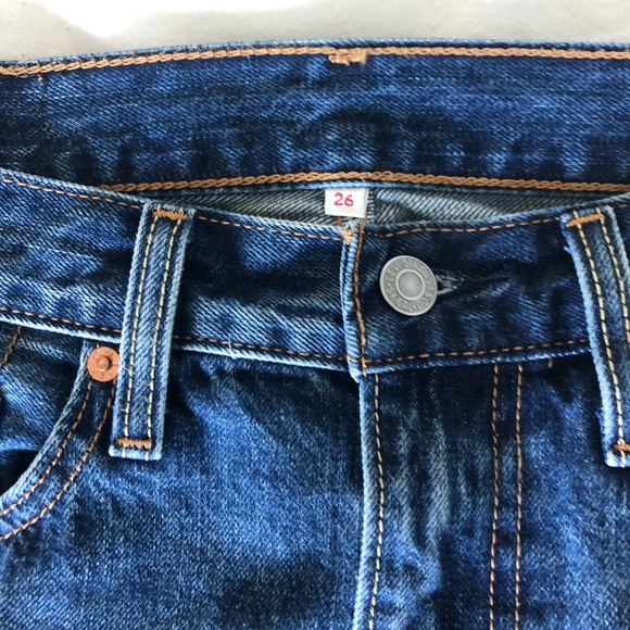 LEVI’S HIGH WAISTED MINI SKIRT - Picture 3 of 4